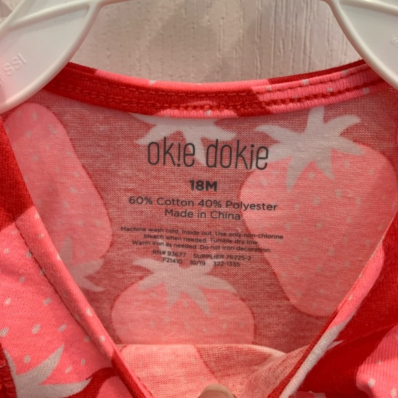 Toddler girl strawberry dress size 18m - Picture 2 of 3